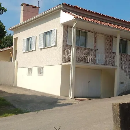 House With 2 Bedrooms In With Furnished Terrace 25 Km From The Beach Anadia