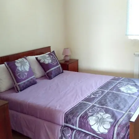 House With 2 Bedrooms In With Furnished Terrace 25 Km From The Beach Σπίτι διακοπών