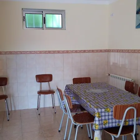 House With 2 Bedrooms In With Furnished Terrace 25 Km From The Beach Σπίτι διακοπών